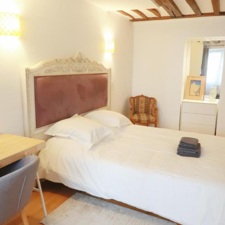 Spacious Parisian Flat Louvre Steps Eiffel Tower Access - Appartamento con 2 Camere da Letto - 1