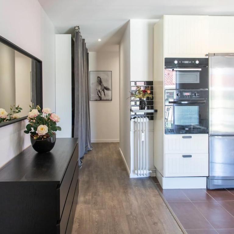 L4 Staywizus - 2BDR Hotel des Postes Central, Massena AC 2Balconies - Appartement 2 Chambres - 6