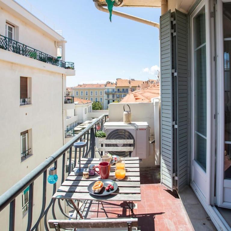 L4 Staywizus - 2BDR Hotel des Postes Central, Massena AC 2Balconies - Appartement 2 Chambres - 7