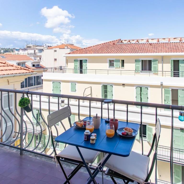 L4 Staywizus - 2BDR Hotel des Postes Central, Massena AC 2Balconies - Appartement 2 Chambres - 16