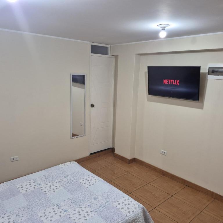 Habitación privada 2do piso cerca a la Plaza Constitución - Double Room - 2