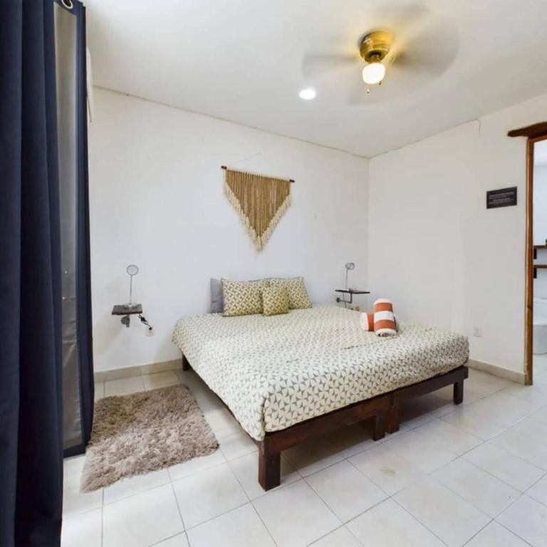 Stylish 2BR Retreat with Private Patio - Apartamento - 24