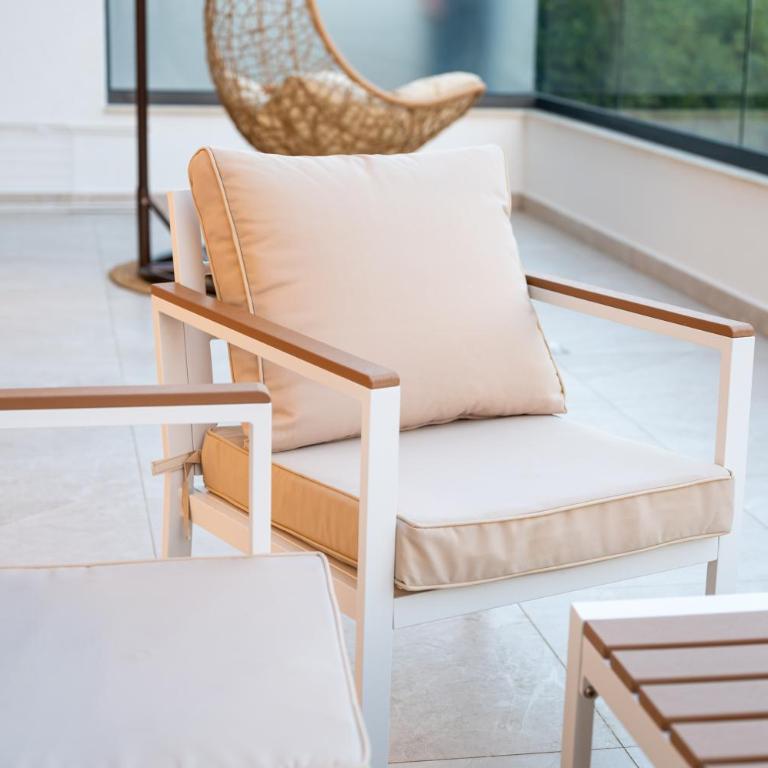 sea and sun luxury apartment - Two-Bedroom Apartment with Terrace and Sea View - 15