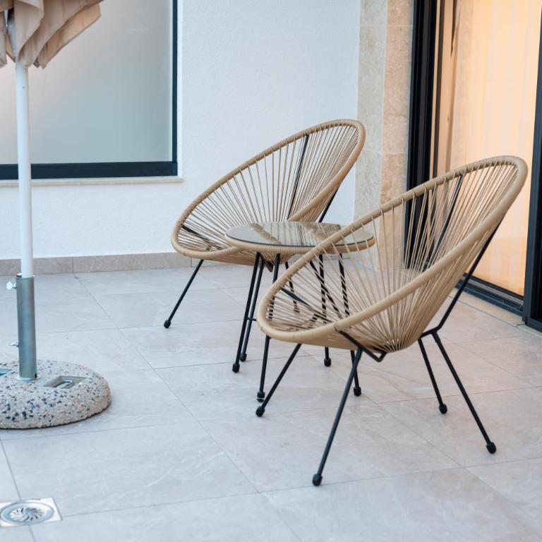 sea and sun luxury apartment - Two-Bedroom Apartment with Terrace and Sea View - 23