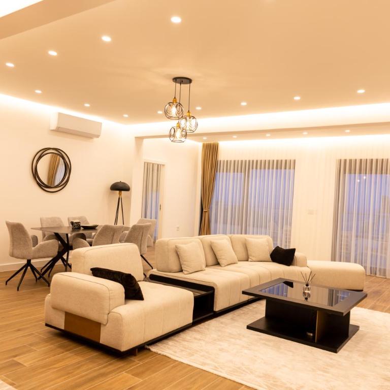 sea and sun luxury apartment - Two-Bedroom Apartment with Terrace and Sea View - 39