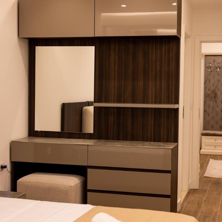 sea and sun luxury apartment - Two-Bedroom Apartment with Terrace and Sea View - 41