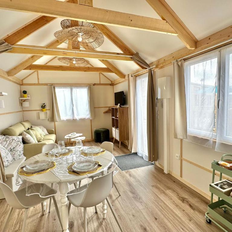 BERCK-PLAGE - Location saisonnière Tiny House insolite - 4 hébergements atypiques avec terrasse privée, proche mer, parking privé et gratuit, idéal weekend romantique, vacances en famille ou groupe - Chalet - 13
