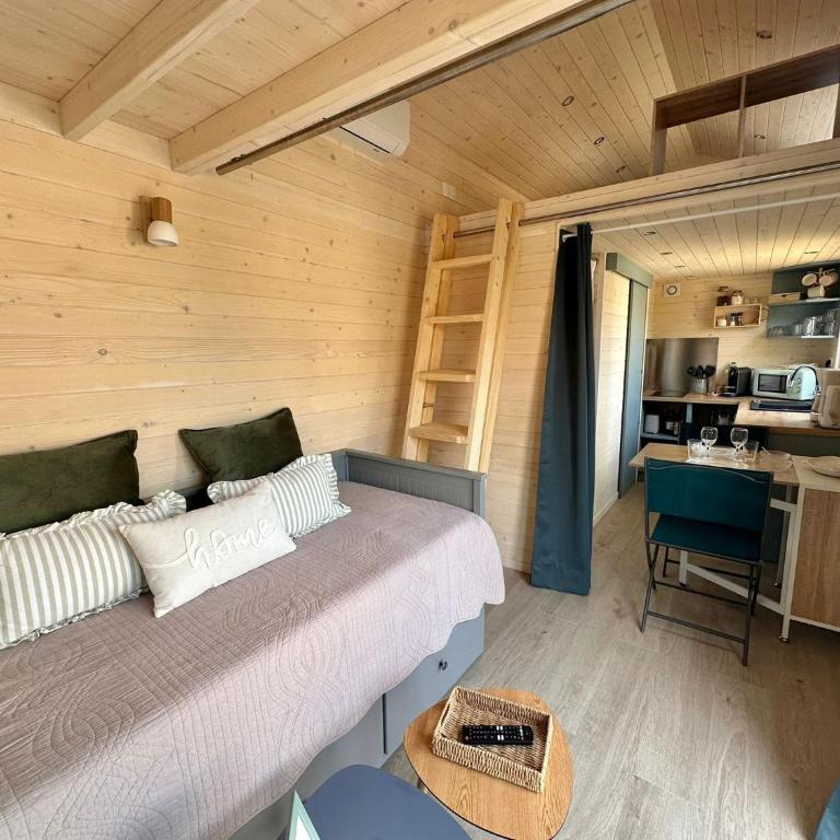 BERCK-PLAGE - Location saisonnière Tiny House insolite - 4 hébergements atypiques avec terrasse privée, proche mer, parking privé et gratuit, idéal weekend romantique, vacances en famille ou groupe - Chalet mit 2 Schlafzimmern - 17