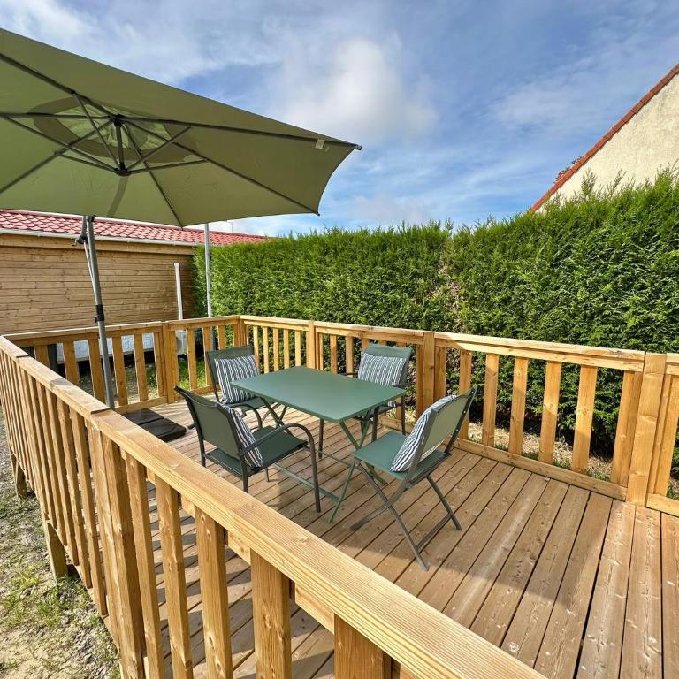 BERCK-PLAGE - Location saisonnière Tiny House insolite - 4 hébergements atypiques avec terrasse privée, proche mer, parking privé et gratuit, idéal weekend romantique, vacances en famille ou groupe - Chalet - 5