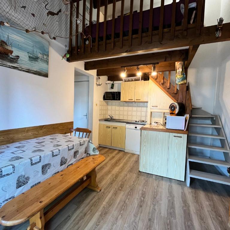 300m de la plage, adorable maison sud 2 chambres 5 couchages terrasse ombragée parking LRHP14 - Maison 2 Chambres - 6