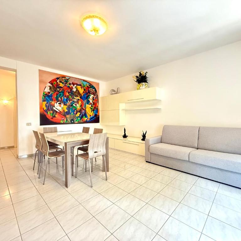 Antonella 8 - Carraro Immobiliare - Family Apartments - Appartamento con 2 Camere da Letto - 3