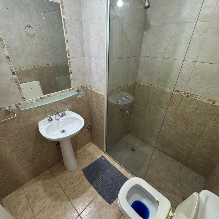 Pringles - 1 dormitorio Bº General Paz - Two-Bedroom Apartment - 3