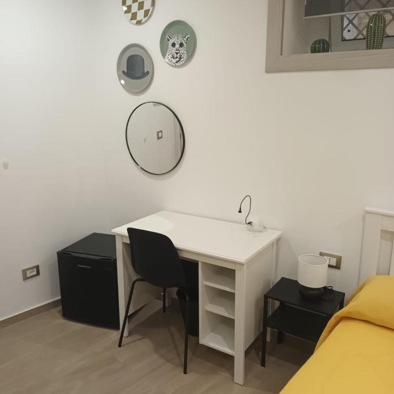 etna sea live catania center home - Standard King Room - 8