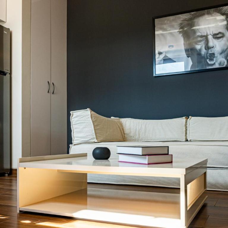 Dark Nicholson - One-Bedroom Apartment - 21