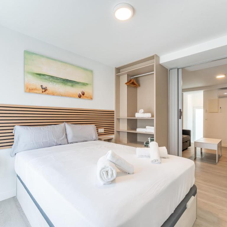 Apartamentos La Placita - Estudio con 1 cama grande - 2