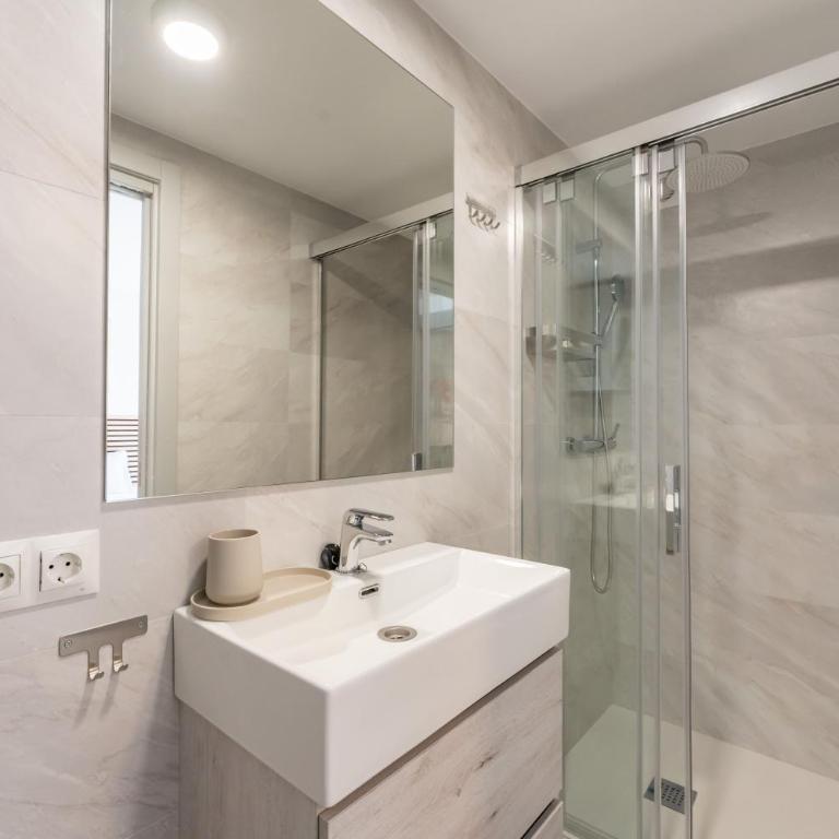 Apartamentos La Placita - Estudio con 1 cama grande - 11