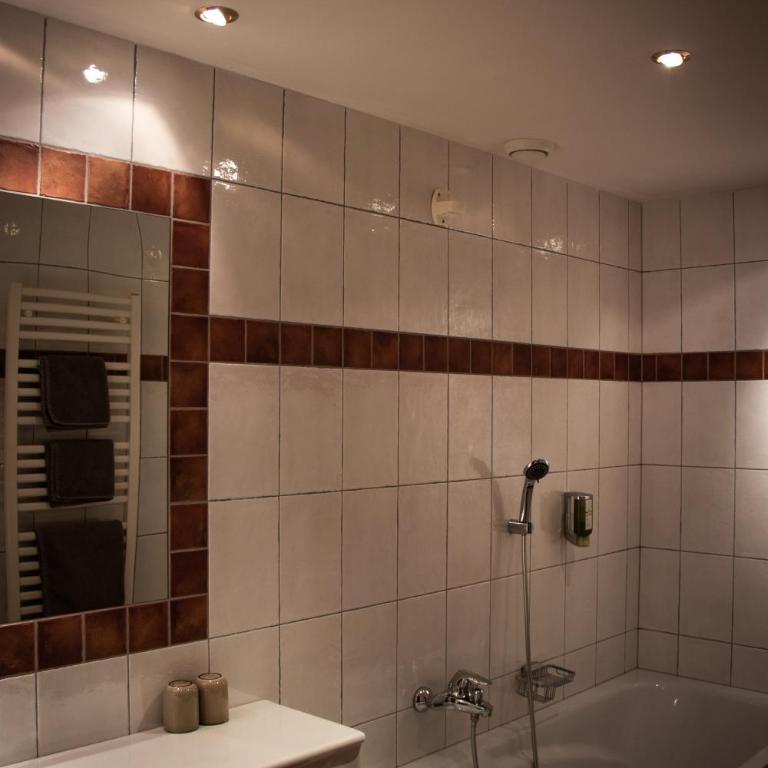 Bergrose Hideaway - Superior Doppelzimmer mit Balkon - 8