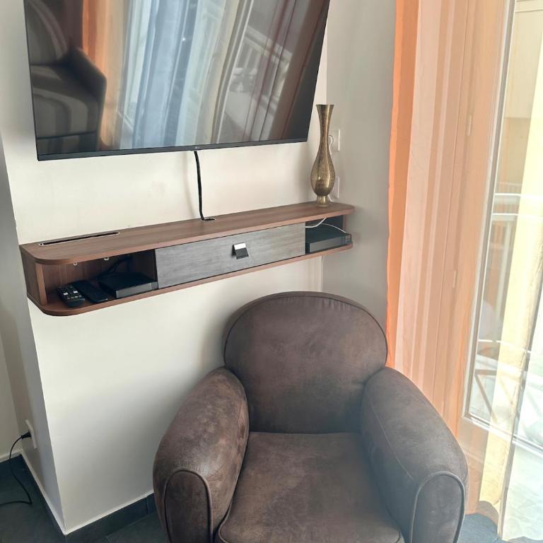 Albert - Petit cocon avec balcon à 200m de la plage de Berck - One-Bedroom Apartment with Balcony - 9