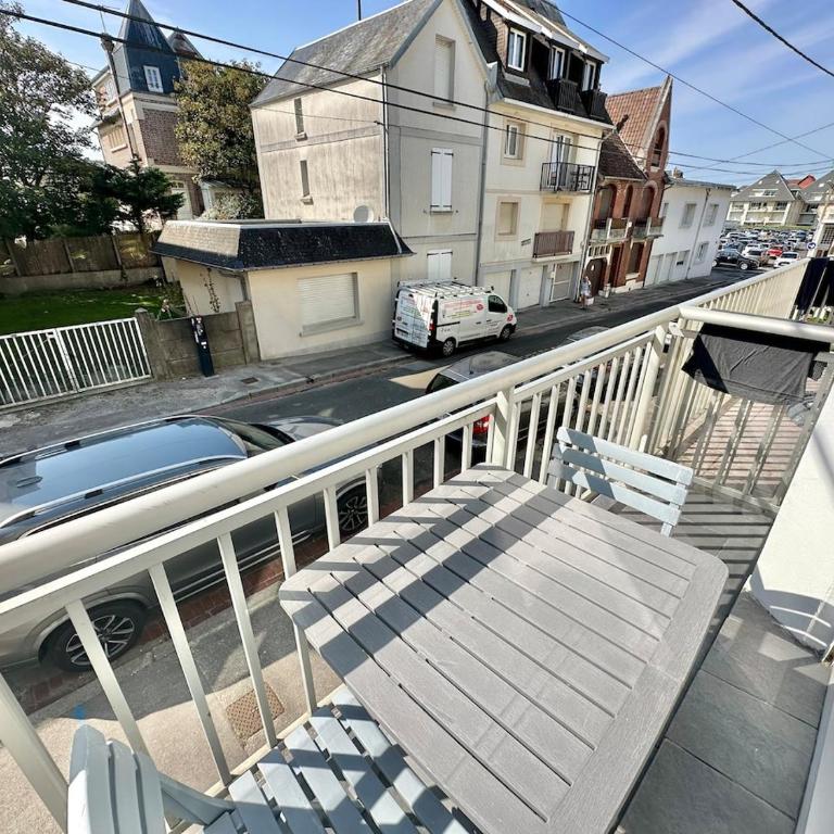 Albert - Petit cocon avec balcon à 200m de la plage de Berck - One-Bedroom Apartment with Balcony - 3