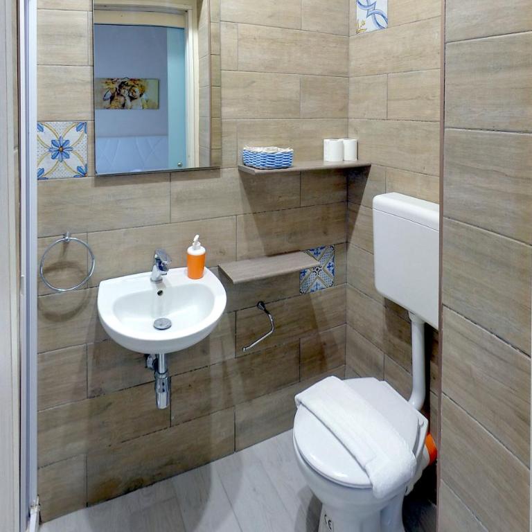 Isola dei tesori - affittacamere palermo - Double Room with Private Bathroom - 9