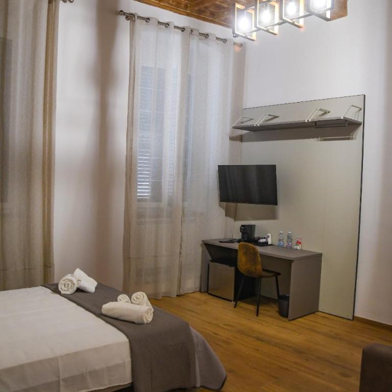 San Giovanni Rooms Livorno - Superior Quadruple Room - 9