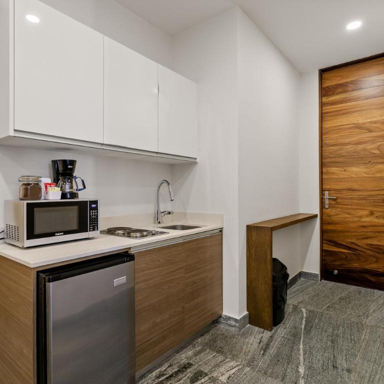 Business studio-apartment near the beach - Two-Bedroom Apartment with Balcony - 2