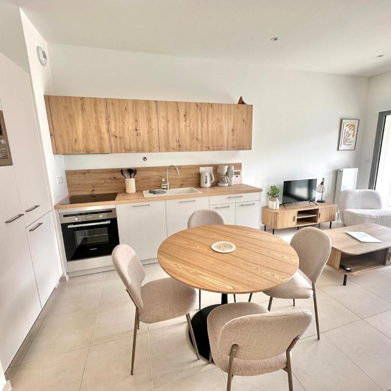 Capucine - Bel appart bohème à deux pas de la plage de Berck - One-Bedroom Apartment with Balcony - 9