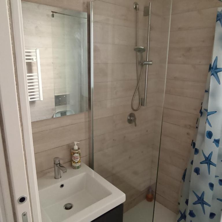 Appartamento a Cagliari - Appartamento con 1 Camera da Letto - 2