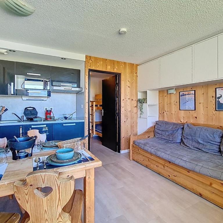 Studio rénové Proche des pistes Balcon - FR-1-344-859 - Studio - 9
