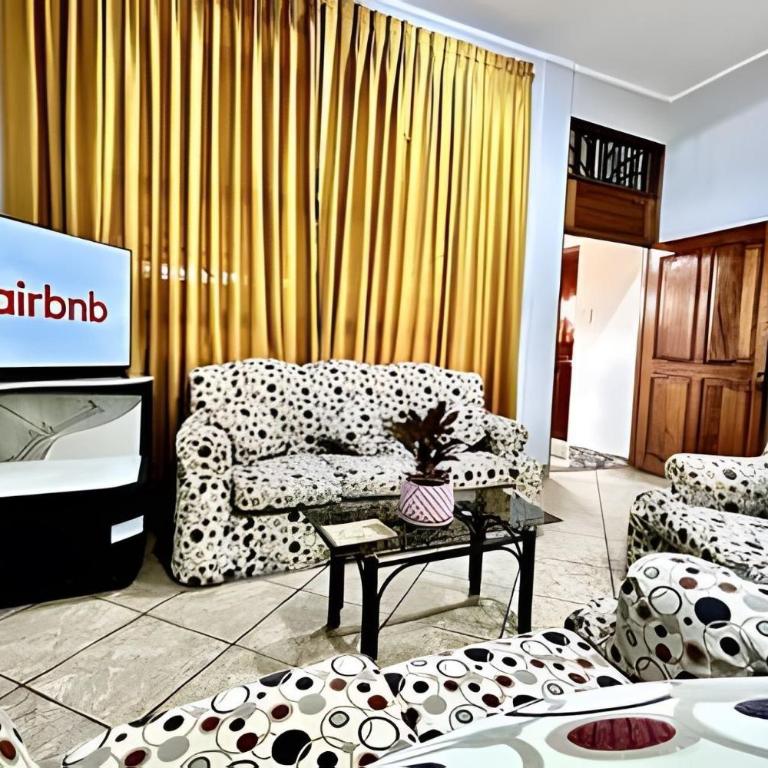 Vive a 5Min del centro 3HAB con A/C Cochera Privad - Villa - 8