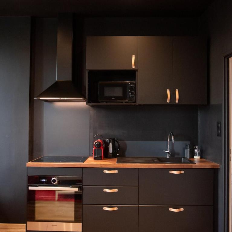 Qualys Cinema-Parking & View Square - Apartamento de 3 dormitorios - 8