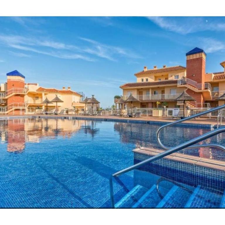 Apartment with Jacuzzi, Large Terrace and Sea View in Malibu Mansions Spain Mijas costa - Apartamento de 2 dormitorios - 2