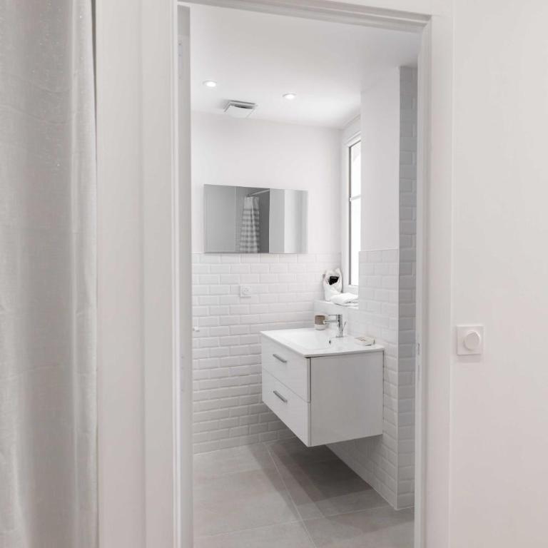Charming studio - 2P - Sea view - Antibes - Maison de Vacances - 18