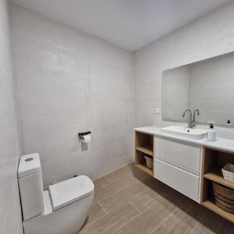 MAYCO Lovely Apartment III by SunCastle Apartamentos - One-Bedroom Apartment - 11