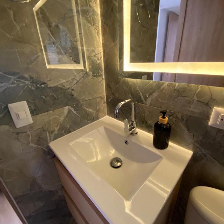 Modern apart with pool, 2bedrooms, AC and security - Apartamento de 2 dormitorios - 35