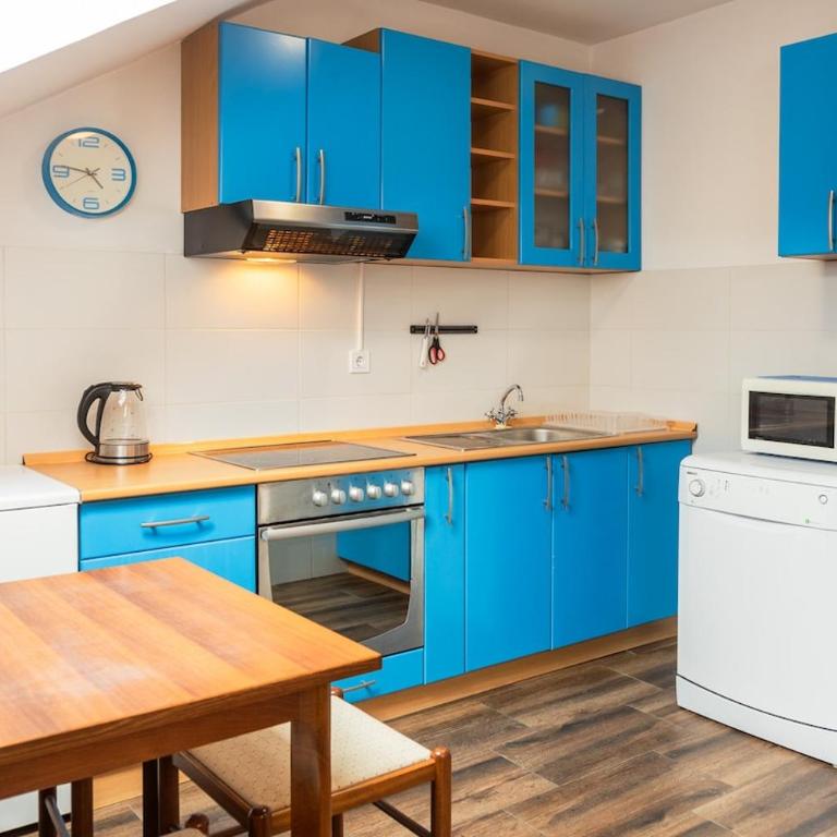 Bay View Apartment - One-Bedroom Apartment - 16