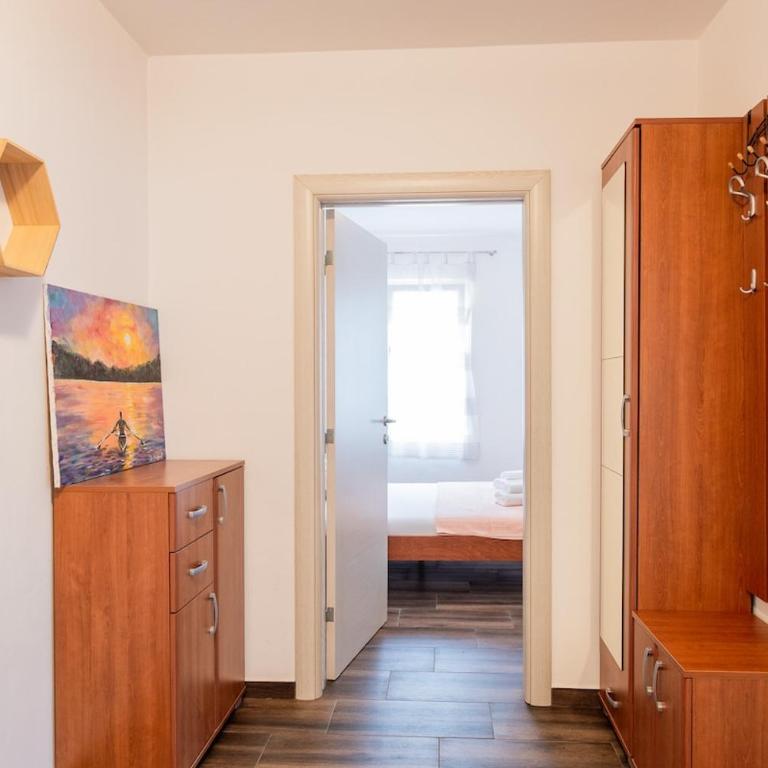 Bay View Apartment - One-Bedroom Apartment - 26