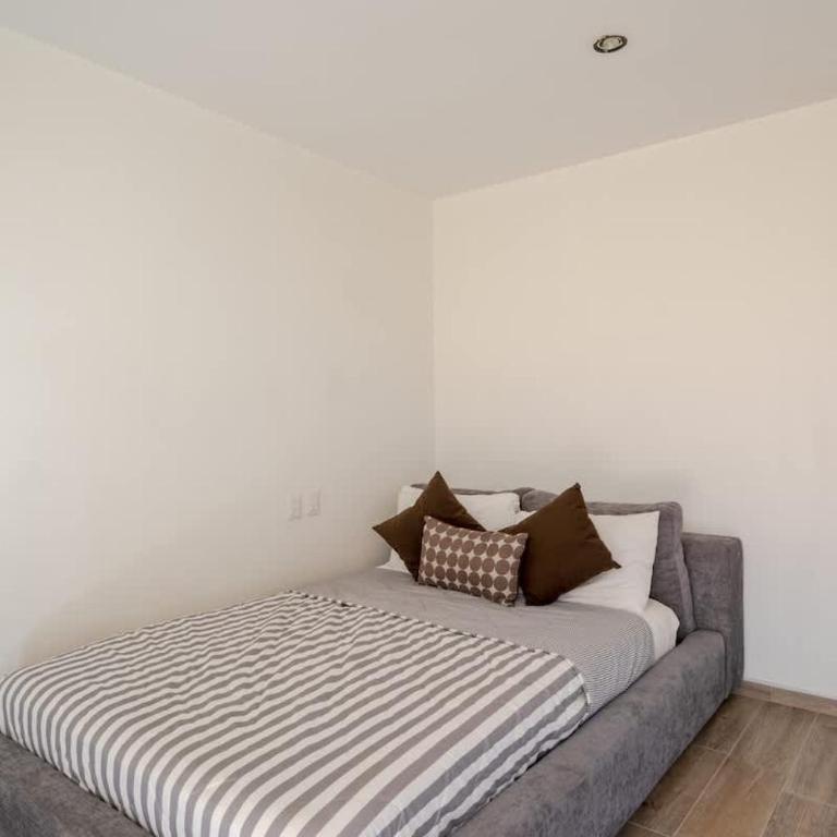 Residencia Galicia Family - Family Room - 24