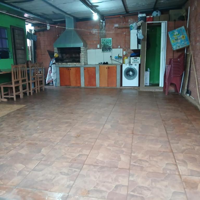 Alquiler para el WRC en Encarnación - Casa de 2 dormitorios - 11