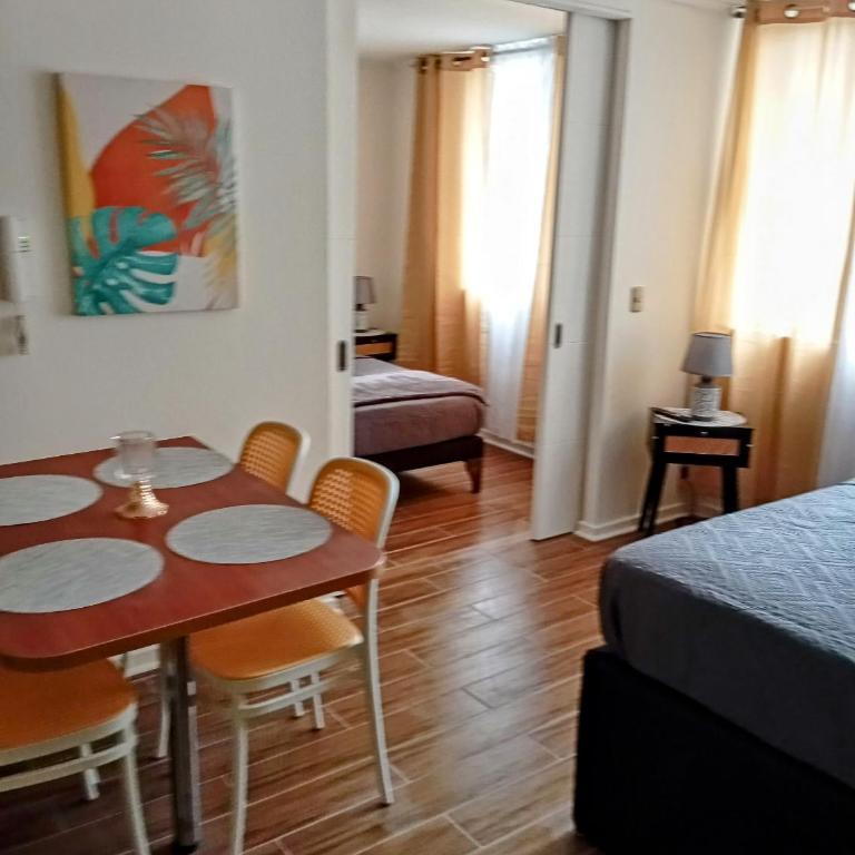 Huérfanos 1627 - Two-Bedroom Apartment - 27