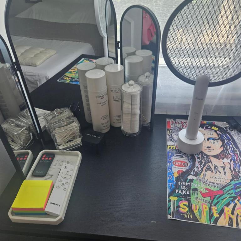 T2 neuf centre ville Saint Raphaël avec terrasse et parking gratuit, prés de la plage et commerces! - Apartment mit 1 Schlafzimmer - 3