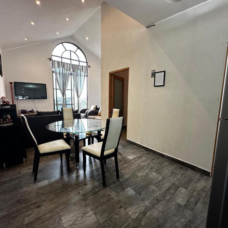 Rendiz - Three-Bedroom Apartment - 13