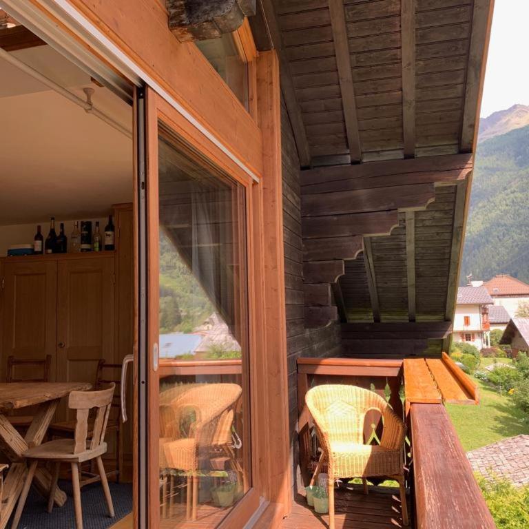Amazing Mt Blanc View 2 Bed, Parking, 10mins walk - Appartement 3 Chambres - 9