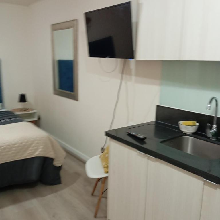 Home 7 - One-Bedroom Apartment - 2