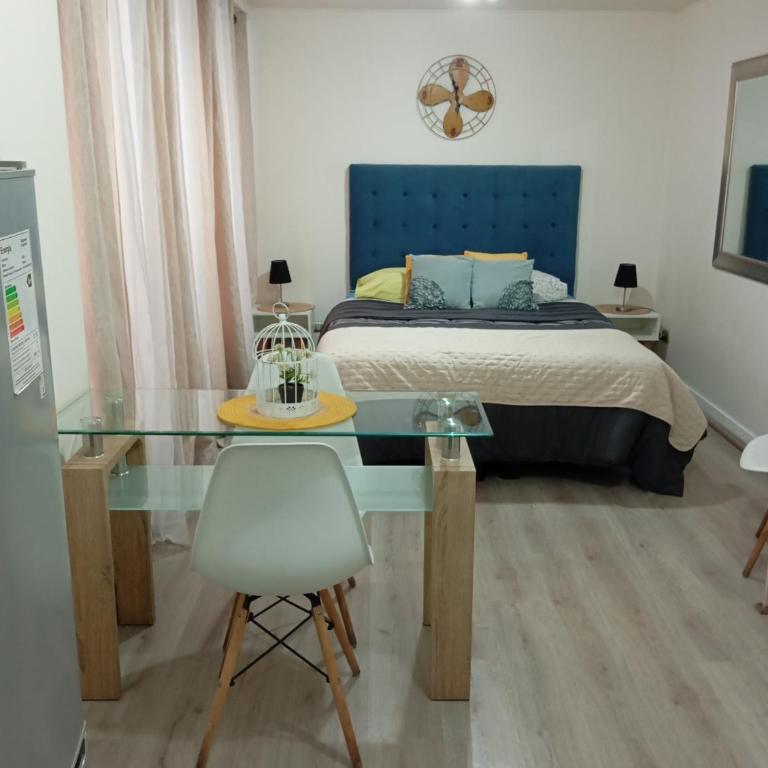 Home 7 - One-Bedroom Apartment - 8