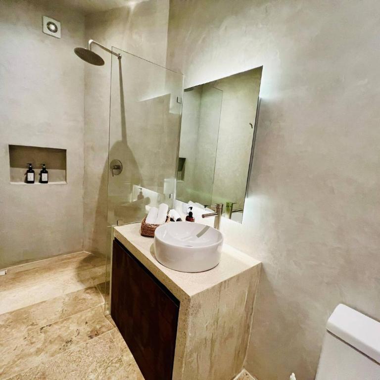 Private Pool New Apartment King Bed Wifi 504 Selva - One-Bedroom Apartment with Pool View - 17