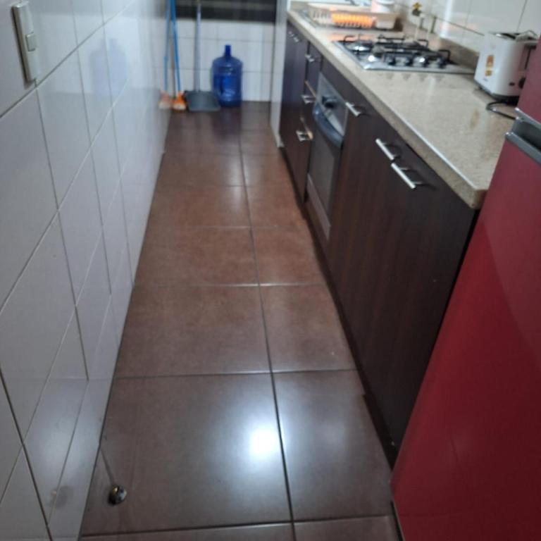 Muy cómodo cerca de clínicas, restaurantes y metro, caminable - Three-Bedroom Apartment - 9