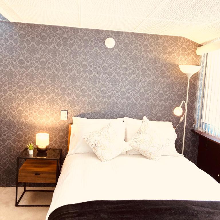 ¿Lejos de tu hogar? Aquí te sentirás a gusto. - Habitación Doble con baño compartido externo - 2