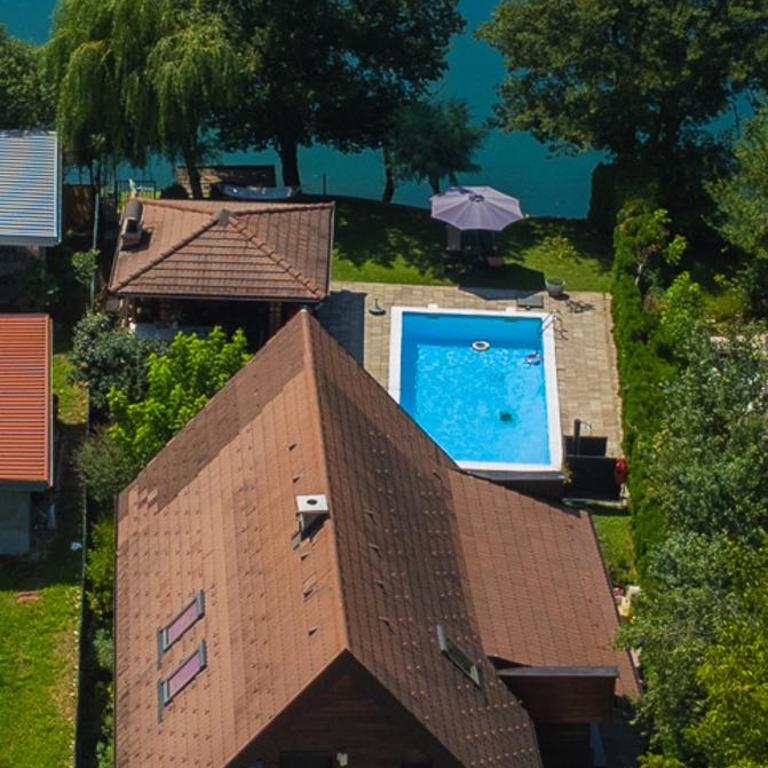 Una Rose - Three-Bedroom Villa - 2