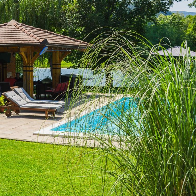 Una Rose - Three-Bedroom Villa - 63